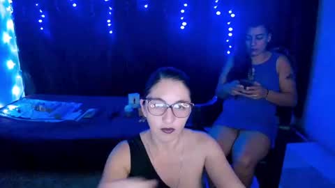 Snapshot of xime_collin77 chatting on January 27, 2025, 11:54 pm Mistress Ana and Slave Ximena online show from January 27, 2025, 11:54 pm