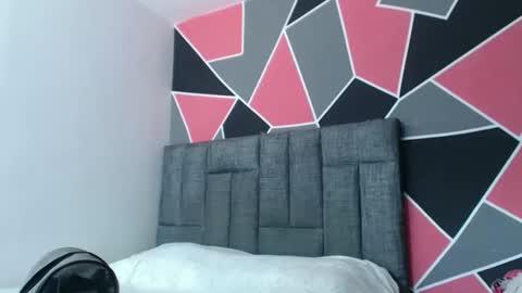 ximena suarez online show from November 18, 2025, 3:16 pm