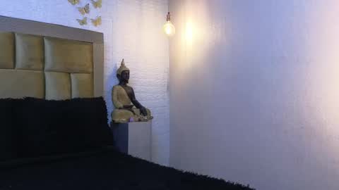 ximena online show from October 25, 2025, 7:41 pm