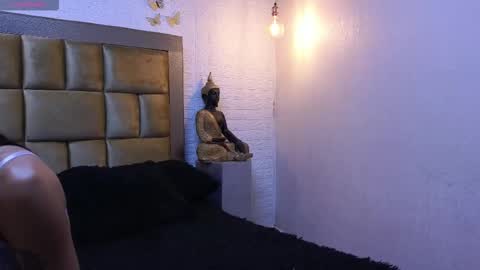 ximena online show from November 8, 2025, 8:29 pm