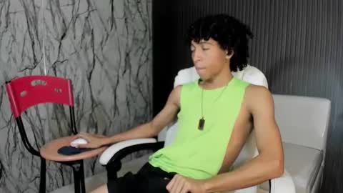 xion_ez online show from December 4, 2025, 8:50 pm