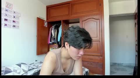 Snapshot of xlatin_girlssx chatting on January 26, 2025, 7:09 pm We are Lana. the one with short hair and vanessa girl with long hair online show from January 26, 2025, 7:09 pm