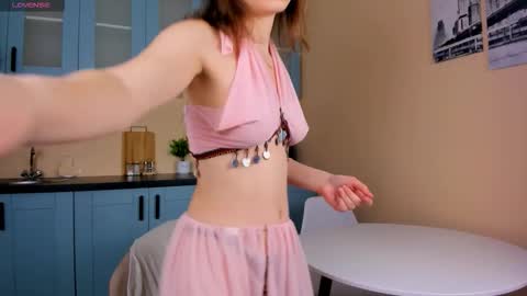 Snapshot of xlindamilfxx chatting on January 18, 2026, 12:42 pm Linda online show from January 18, 2026, 12:42 pm