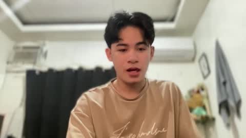 MIKAEL online show from March 13, 2026, 4:35 pm