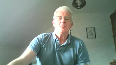 xmaeg3 online show from March 10, 2025, 9:32 am