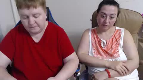 XMollyJaneX online show from November 15, 2025, 8:38 pm