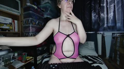 xnicetitsx online show from December 25, 2024, 10:06 am