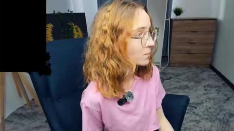 Kylie  online show from September 21, 2025, 7:32 am