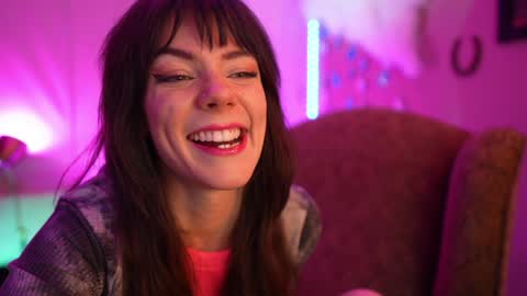 Bella Bondai online show from December 8, 2024, 12:52 pm