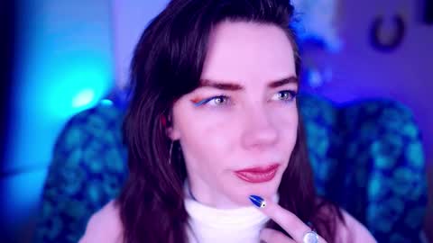 Bella Bondai online show from December 17, 2025, 4:18 am