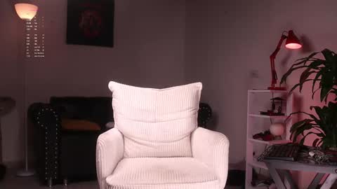   online show from February 16, 2025, 11:05 pm