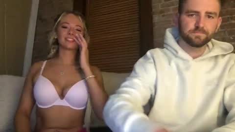 xoprincesspeachxo online show from October 20, 2025, 11:38 pm