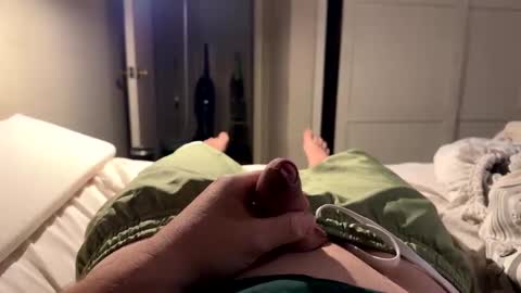 xoxowtf online show from December 11, 2024, 3:47 pm