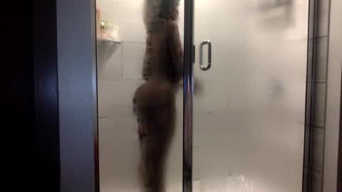xoxoyourstru online show from August 10, 2026, 2:48 am