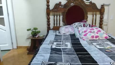 Perla Jackson online show from December 10, 2024, 2:27 am