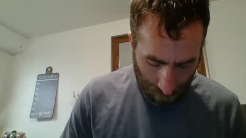 Xploringus online show from April 10, 2026, 11:04 am