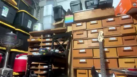 Xploringus online show from April 28, 2026, 12:32 pm