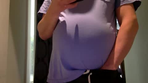 Snapshot of xrdrcrx chatting on March 6, 2025, 5:22 pm xrdrcrx online show from March 6, 2025, 5:22 pm