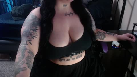 Snapshot of xrileyschembri chatting on February 8, 2025, 1:22 am xorileyschembri online show from February 8, 2025, 1:22 am