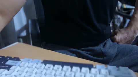 xrokettt online show from April 1, 2026, 8:50 pm