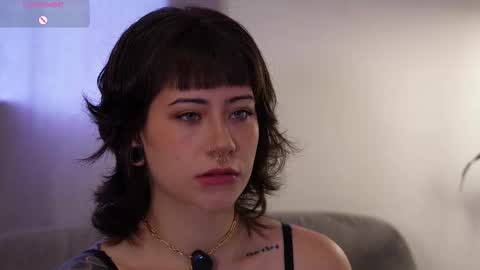 Snapshot of xspacebluex chatting on February 22, 2026, 4:27 pm Blue online show from February 22, 2026, 4:27 pm