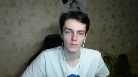 traqqq online show from June 2, 2026, 9:50 pm