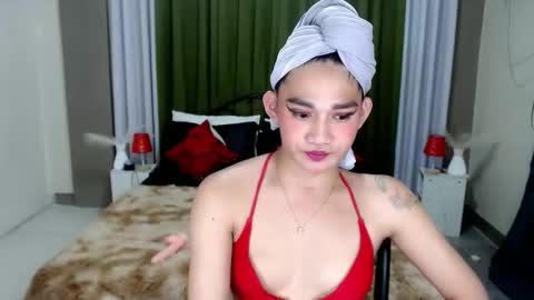 xtspetitehugecock online show from April 10, 2026, 5:23 am