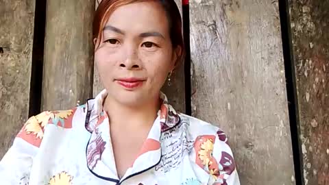 xuxulove00 online show from October 9, 2025, 3:04 am