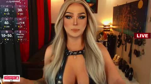 K E L L Y online show from October 12, 2025, 4:22 am