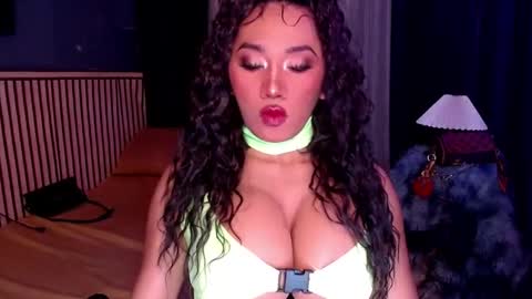 Snapshot of xxcinddyxx chatting on November 25, 2025, 10:15 am cinddy online show from November 25, 2025, 10:15 am