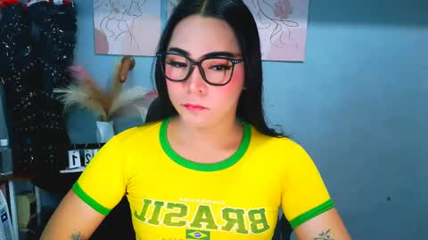 xxirene online show from May 21, 2026, 8:32 am