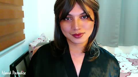 Snapshot of xxjulielovesyouxx chatting on June 21, 2026, 4:20 pm July online show from June 21, 2026, 4:20 pm