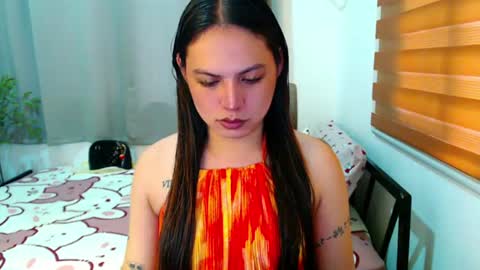 Snapshot of xxjulielovesyouxx chatting on July 21, 2026, 5:54 am July online show from July 21, 2026, 5:54 am