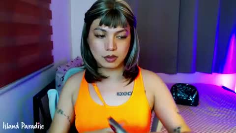 Snapshot of xxjulielovesyouxx chatting on August 3, 2026, 9:04 am July online show from August 3, 2026, 9:04 am