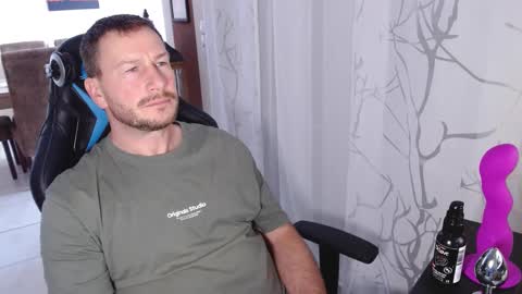 xxmettexx online show from January 12, 2025, 1:05 pm