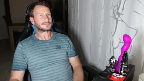 xxmettexx online show from September 18, 2025, 8:22 pm