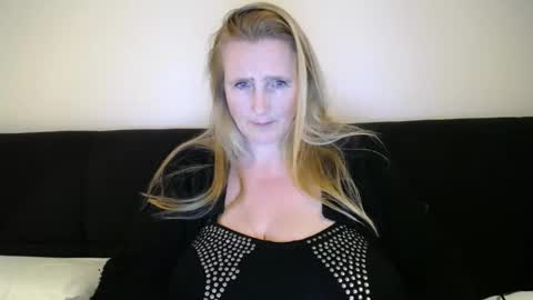 Nikkie online show from March 4, 2025, 9:00 pm
