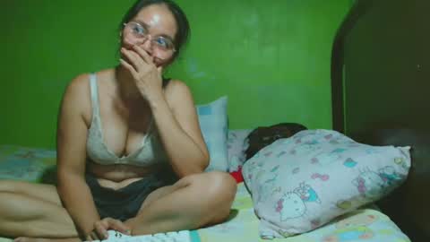 Snapshot of xxsexypinayxx chatting on February 15, 2025, 8:22 am xxsexypinayxx online show from February 15, 2025, 8:22 am