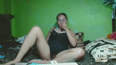 Snapshot of xxsexypinayxx chatting on February 24, 2025, 12:05 pm xxsexypinayxx online show from February 24, 2025, 12:05 pm
