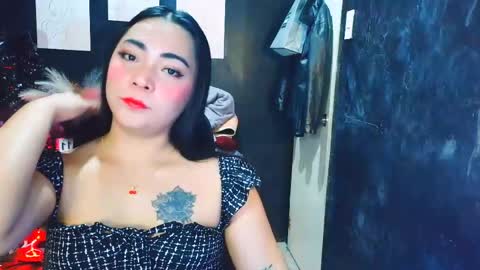 xxslutty kim online show from April 11, 2026, 8:07 am