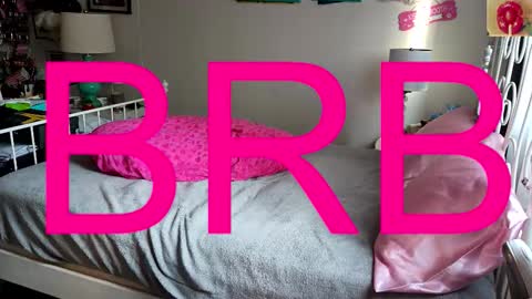 Snapshot of xxstrawberryjanexx chatting on February 1, 2026, 12:20 am Strawberry Jane online show from February 1, 2026, 12:20 am