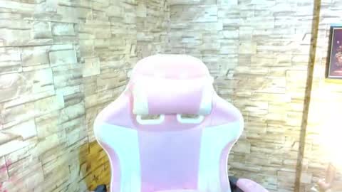 Foxy online show from June 29, 2026, 2:29 am