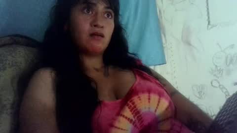   LILI  online show from October 18, 2025, 2:14 am