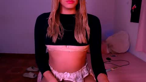 Snapshot of xxxanonymousloverxxx chatting on January 1, 2025, 5:22 am Chiara online show from January 1, 2025, 5:22 am