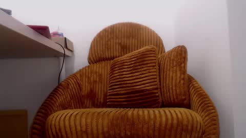 Snapshot of xxxbellalola chatting on February 18, 2025, 1:44 pm Lola online show from February 18, 2025, 1:44 pm