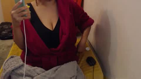 Ayanda online show from April 24, 2026, 3:47 pm