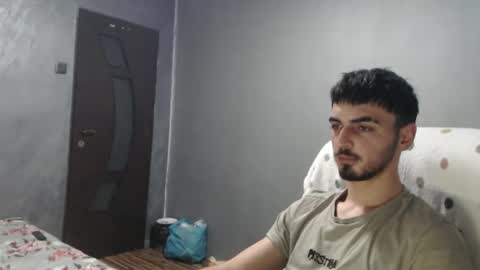 xxxdonpuiuuxxx online show from November 22, 2025, 3:33 pm