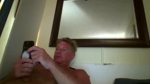 deeeeznutz online show from October 15, 2025, 11:10 am