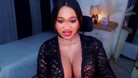 Snapshot of xxxgiganticoliviacummerxxx chatting on March 11, 2025, 6:41 pm OLIVIA online show from March 11, 2025, 6:41 pm