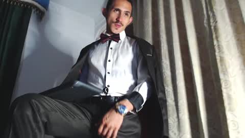 Snapshot of xxxhome_alonexxx chatting on December 22, 2024, 8:03 pm Kev online show from December 22, 2024, 8:03 pm